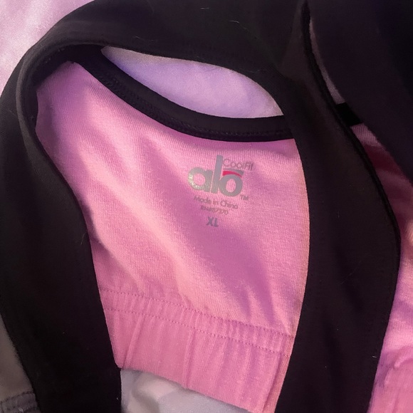 Alo tank top FIRM PRICE - Picture 3 of 3